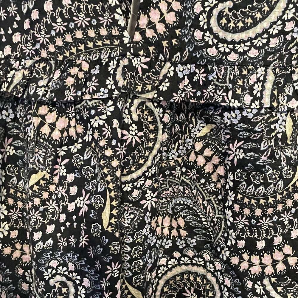 LOFT Women's Top with Black and Pink Paisley Design Medium NWT - Picture 5 of 10